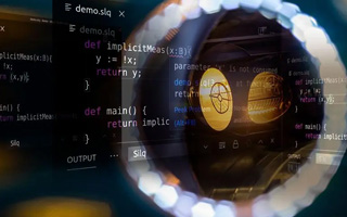 玉溪 ,php声明和调用变量的符号是什么？